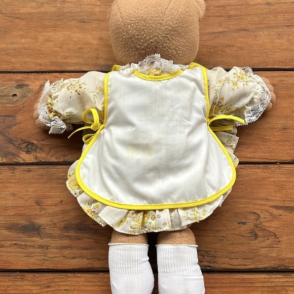 Handmade Teddy Bear with Yellow Floral Dress and Apron - Picture 9 of 12